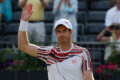 Momen Petenis Andy Murray Menangis Terharu Usai Menang Kembali di Queen