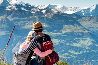 Ingin Melepas Penat dengan Berlibur? Ini Cara Aman Staycation di Tengah Pandemi