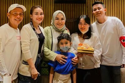 Ayah Ayu Ting Ting Masih Jadi Sorotan: Nggak Usah Merasa Tersindir, Ayu Aja Bodo Amat
