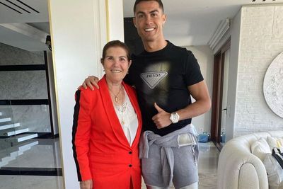 Ibunda Ronaldo Akui Putranya Masih akan Merumput 3 Tahun Lagi: Kondisinya Bagus