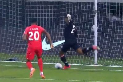 Momen Lahirnya Gol Bunuh Diri Terburuk, Pelakunya Kiper Haiti Saat Hadapi Kanada