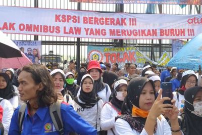 Jadi Polemik, Pemerintah Bantah UU Ciptaker Bertentangan dengan UUD 1945