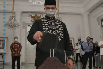 Kasus Covid-19 DKI Meledak, Anies Wajibkan Kantor di Zona Merah WFH 75 Persen