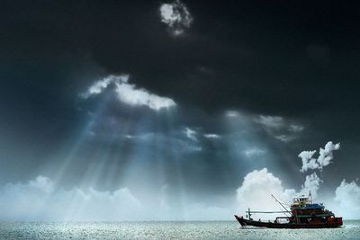 Hilang dan Terapung di Laut, Nelayan Aceh di Selamatkan Kapal Keamanan Thailand