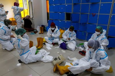 Media Asing Soroti Ratusan Tenaga Medis yang Positif Covid-19 di Indonesia
