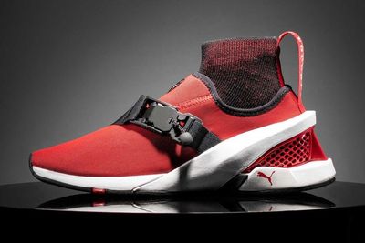 Puma Ungkap Sneakers Hasil Kolaborasinya dengan Ferrari SF90 Stradale!