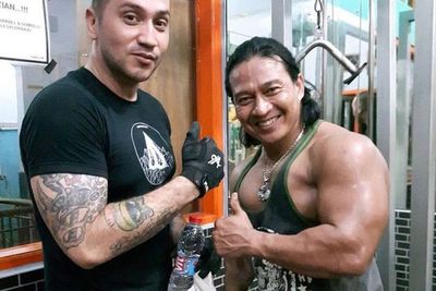 Gary Iskak Unggah Foto Terbaru, Tubuhnya Kurus Kering, Lagi Sakit?