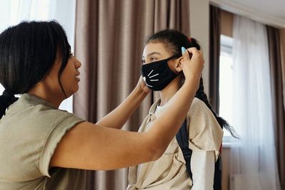 Para Ahli Sepakat Penggunaan Masker Kain Tak Lagi Dianjurkan