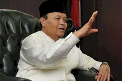 Hidayat Nur Wahid Tak Setuju Jalur Sepeda Dibongkar, Harusnya Diperbanyak