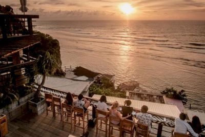 Kritik Wacana Work From Bali, Faisal Basri: Kasian Orang Bali, Virusnya Dibawa Manusia