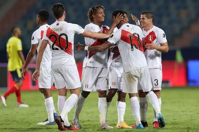 FOTO: Copa America 2021, Gol Bunuh Diri Bawa Peru Kalahkan Kolombia 2-1
