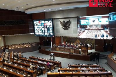 Sambut Baik Kemenperin Jadi Mitra Kerja Baru, Komisi VII DPR Incar Industri Baterai