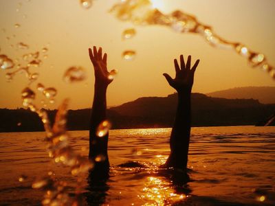 Sempat Hilang, Seorang Pria Lansia Ditemukan Tewas Usai Tenggelam di Kolam Tadah Hujan