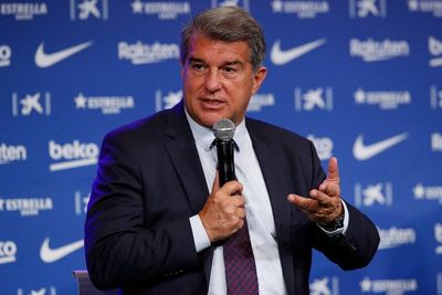 Laporta Tegaskan Barcelona Tak Akan Minta Maaf ke UEFA