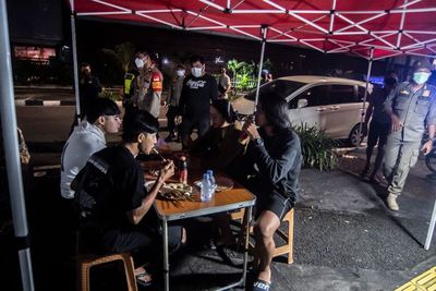 Polda Metro Jaya Sebut Anies Minta Pembatasan Mobilitas di Jakarta Ditambah