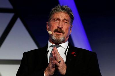 Bos Software Antivirus McAfee, John McAfee Tewas Gantung Diri di Penjara!