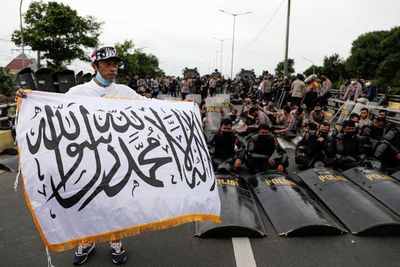 FOTO: Unjuk Rasa Mendukung Rizieq Shihab di Jakarta