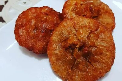 Enaknya Kue Cucur Pisang Yang Bisa Jadi Teman Cerita Bersama Teman, Coba Buat Yuk!
