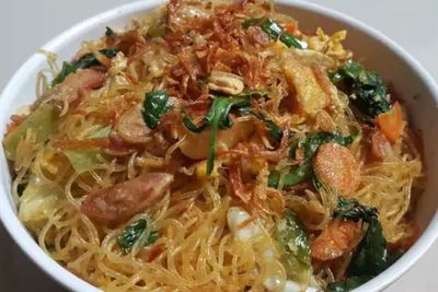Enaknya Makan Bihun Goreng Kampung Yang Bisa Dibikin di Rumah