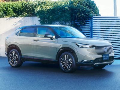 Honda HR-V Sand Khaki Terbaru 2025 Jadi Impian Para Ciwi-ciwi , Berapa Harganya?