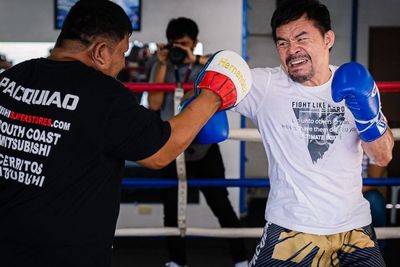 Mengintip Sesi Latihan Manny Pacquiao Jelang Hadapi Errol Spence, Masih Gesit di Umur 42