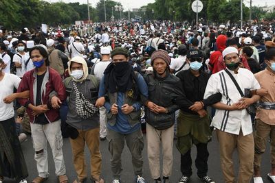 Empat Simpatisan Rizieq Shihab yang Diamankan Polisi Positif COVID-19