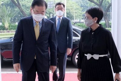 FOTO: Pertemuan Bilateral Menlu Indonesia-Korsel
