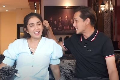 Terus Digosipin Pernah Pacaran dengan Andre, Ussy Bantah Hingga Dijewer Andika Pratama