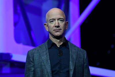 Pihak Asuransi Sebut Tak Mengasuransikan Jeff Bezos untuk Perjalanan Luar Angkasa