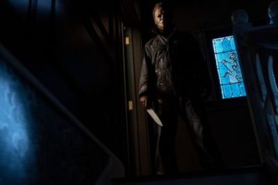 Legenda Michael Meyers Semakin Brutal di Trailer Halloween Kills
