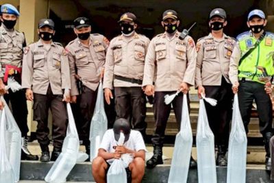 Polres Sumba Barat Amankan 150 Liter Minuman Beralkohol Serta Senjata Tajam