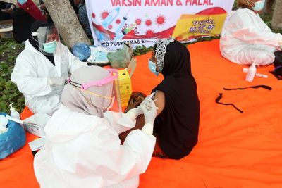 Pilu! 120 Vaksinator di Aceh Barat Belum Terima Honor 6 Bulan, Hanya Diminta Bersabar