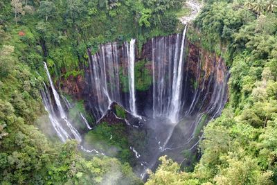 FOTO: Wisata Alam Air Terjun Tumpak Sewu