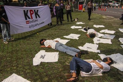 FOTO: Aksi Teatrikal Melawan Pelemahan KPK