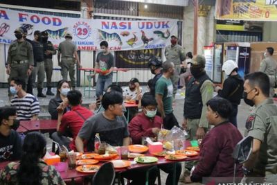 Tertibkan PPKM, Pelaku Usaha Kuliner Medan Diminta Tak Layani Pembeli Lewat Pukul 8 Malam