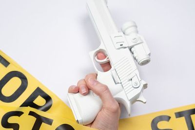 Polisi Cek Nomor Seri di Pistol Pelaku Penembak Pelajar di Jakbar