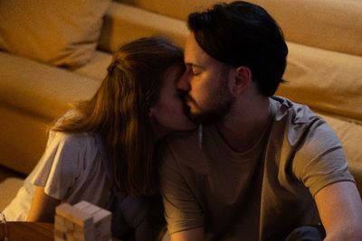 Ungkapkan Perasaan Cinta pada Pasangan Dipengaruhi Zodiak