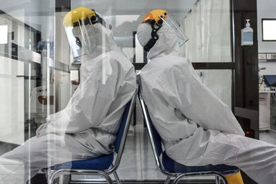 Komisi IX Usul Nakes Diberi Booster Vaksin Ketiga Untuk Tangani Pandemi Covid-19