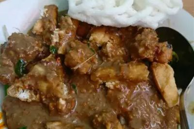 Pagi-pagi Coba Buat Rujak Cingur Yuk Guys