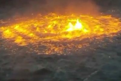 Viral Video Cincin Api Raksasa di Tengah Laut karena Kebocoran Gas