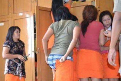 Diduga Langgar Protokol Kesehatan, Belasan Terapis Spa di Medan Terjaring Razia Polisi