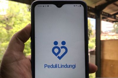 Cara Download Sertifikat Vaksin COVID-19 dari SMS, Website, dan Aplikasi Peduli Lindungi