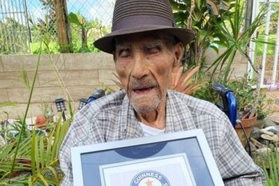 Berusia 113 Tahun, Inilah Sosok Pria Tertua di Dunia yang Pecahkan Rekor