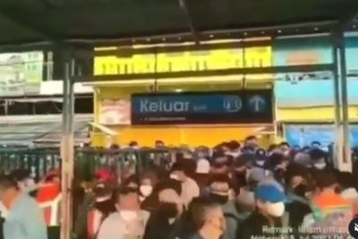 Viral Kerumunan Penumpang KRL Bojonggede Berdesakan, Tak Peduli yang Namanya PPKM