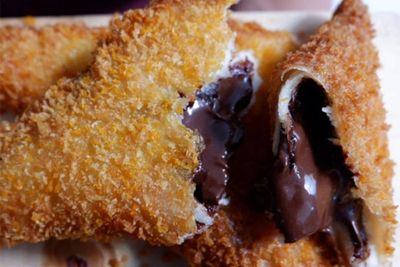 17 Ide Nama Usaha Roti Goreng Cokelat yang Bikin Bisnis Kamu Makin Laris
