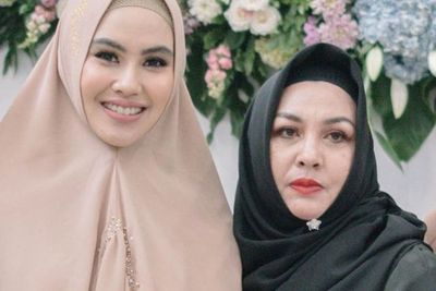 Kartika Putri Mohon Doa saat Ibu di ICU Gegara Covid-19: Minta Keikhlasan Baca Alfatihah