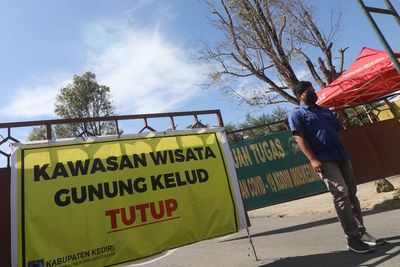 FOTO: Wisata Gunung Kelud Ditutup