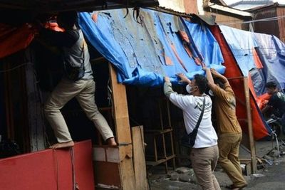 Sejumlah Kios dan Pedagang di Pasar Tanah Abang Ditutup Petugas Satpol PP