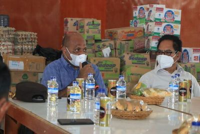 Tinjau Pengungsian Dampak Kerusuhan Yalimo, Kapolda Papua Minta Maaf