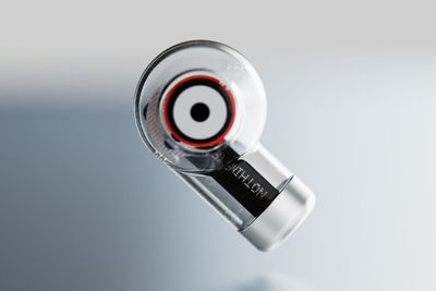 Pendiri OnePlus Rilis TWS Nothing ear (1) dengan Fitur ANC dan Desain Unik!